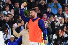 El capitán ocupará un lugar junto a Scaloni. Foto: Instagram @leomessi