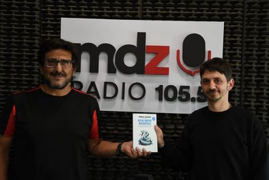 MDZol | Ezequiel Saferstein y Sergio Morresi. Presentación del libro “Está entre nosotros” en Mendoza. Foto: Rodrigo DAngelo / MDZ