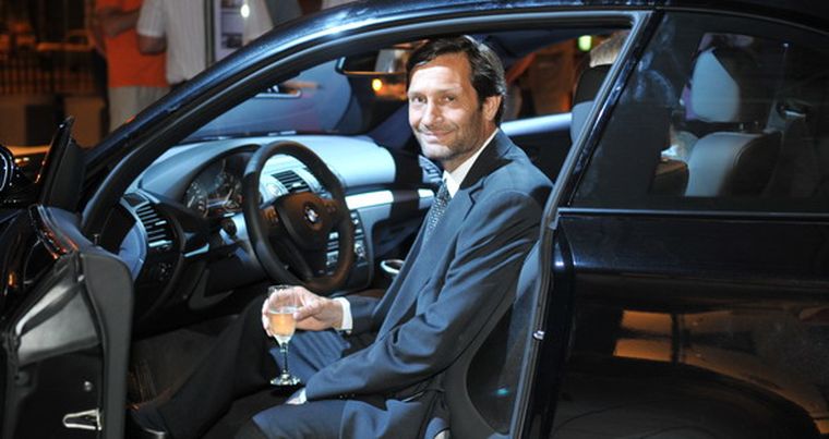 Armando Genco posó con el flamante modelo. Foto: Gerardo Gómez / MDZ