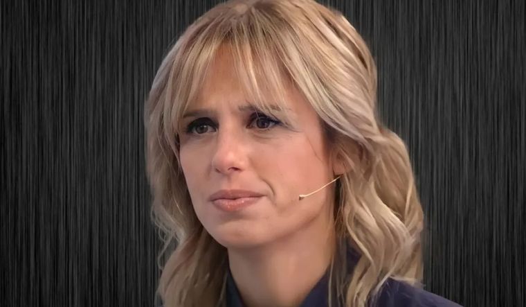 Susto en el programa de Mariana Fabbiani Foto: Captura de video América TV