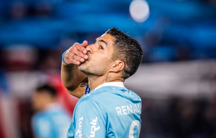Luis Suárez El uruguayo se despidió de Nacional para llegar a Gremio de Porto Alegre. Foto: Archivo