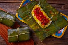 ¡Esta si es una excelente forma de celebrar Halloween! Con tamales colados deliciosos.
