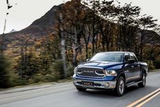 ram lanzo la 1500 at8 laramie 4x4 2022 en argentina: ¿cuanto cuesta?