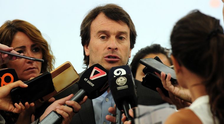 El ministro de Hacienda, Lisandro Nieri.