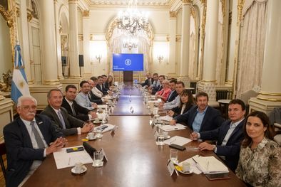 MDZol | Los bloques de La Libertad Avanza, PRO, MID y la UCR, en el encuentro de este miércoles en Casa Rosada para debatir la agenda parlamentaria hasta fin de año. Foto: Presidencia