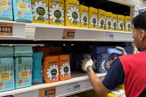 Cae el consumo en algunos sectores y eso se refleja en la mayor cantidad de locales vacíos Foto: EFE Cae el consumo en algunos sectores y eso se refleja en la mayor cantidad de locales vacíos Foto: EFE