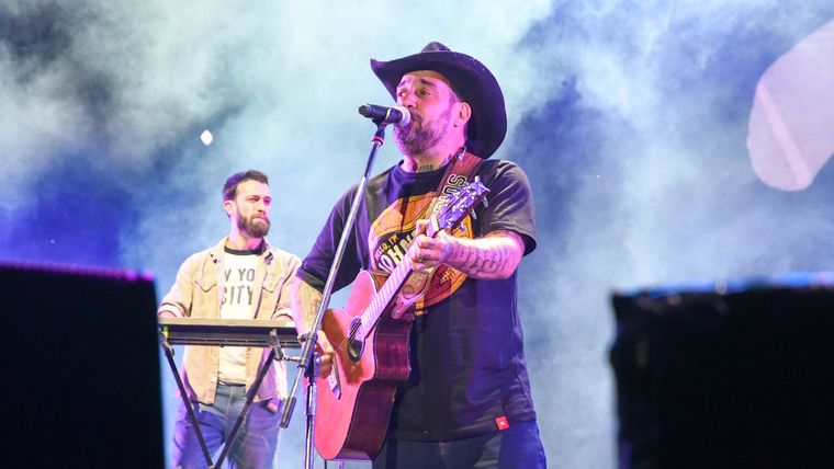Piti Fernández en la Fiesta Provincial de la Cerveza. Piti Fernández en la Fiesta Provincial de la Cerveza.
