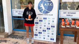 Juana Torres cayó en las finales de singles y dobles, pero mostró un gran nivel frente a rivales de jerarquía y ahora apunta al Nacional de Córdoba.