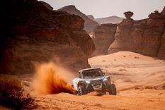 Nicolás Cavigliasso y Valentina Pertegarini, protagonistas de la Etapa 4 del Dakar 2026 en la categoría Challenger.