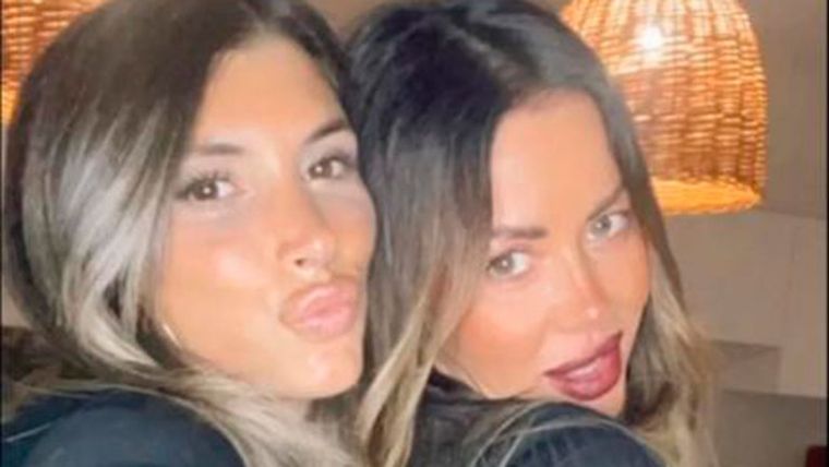 Flor Parise y Karina Jelinek Foto: Archivo