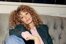 esther acebo tiene el secreto para lucir un cabello rizado increible