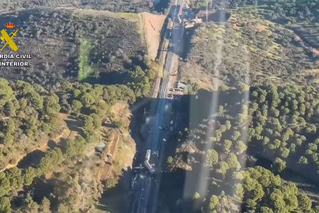 Así quedó la zona del accidente ferroviario que conmociona a España. Así quedó la zona del accidente ferroviario que conmociona a España.