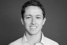 Hamblin realizó una investigación sobre la limpieza de la piel que se convirtió en un libro recientemente publicado.