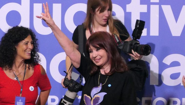 La expresidenta Cristina Kirchner reaparecerá el próximo 25 de mayo. Foto: EFE