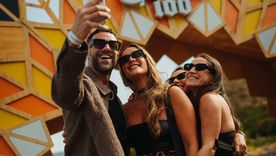 Corona Sunset en Mendoza: puede decirse que fue uno de los eventos del año. No te pierdas la galería de fotos, al final de la nota. Corona Sunset en Mendoza: puede decirse que fue uno de los eventos del año. No te pierdas la galería de fotos, al final de la nota.