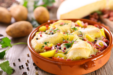 Receta paso a paso para hacer tartiflette, un plato lleno de sabor Foto: Shutterstock