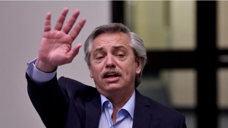Alberto Fernández saludó a los argentinos por año nuevo a través de su cuenta de Twitter