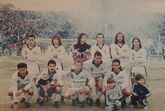 El plantel de la Lepra de la Liga Mendocina en 1993.&nbsp;