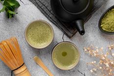 El te matcha es una infusión con múltiples propiedades saludables Foto: Freepik