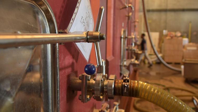 Importar vino o no, un debate que se comienza a dar cada vez con mayor frecuencia entre los grandes jugadores del sector. Foto: Walter Moreno/Mdz