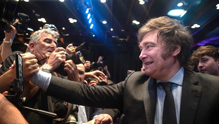 Un gobernador le marcó el camino a Milei proponiendo una ley para achicar el gasto de su provincia Foto: Télam