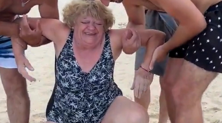 El momento fue capturado por sus nietos. Foto: @mdzol