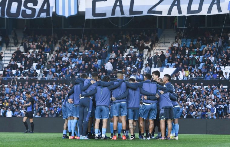 Gago tuvo una extensa charla con el plantel.