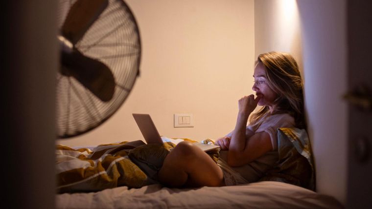 El problema del calor se agrava cuando por la noche las temperaturas no bajan.