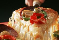 ¿donde comer pizzas por menos de 100 pesos en el centro?