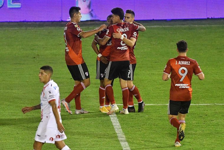 En el último cruce entre ambos se impuso River por 3 a 1. Foto: Télam