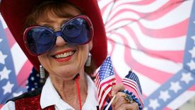 Una mujer en Texas celebra el Día de la Independencia de Estados Unidos Una mujer en Texas celebra el Día de la Independencia de Estados Unidos