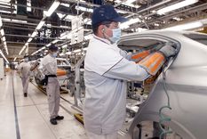 La sociedad en su conjunto y el sector empresarial valora las acciones de gobierno que determinaron la baja sostenida de la inflación. Foto: Telam