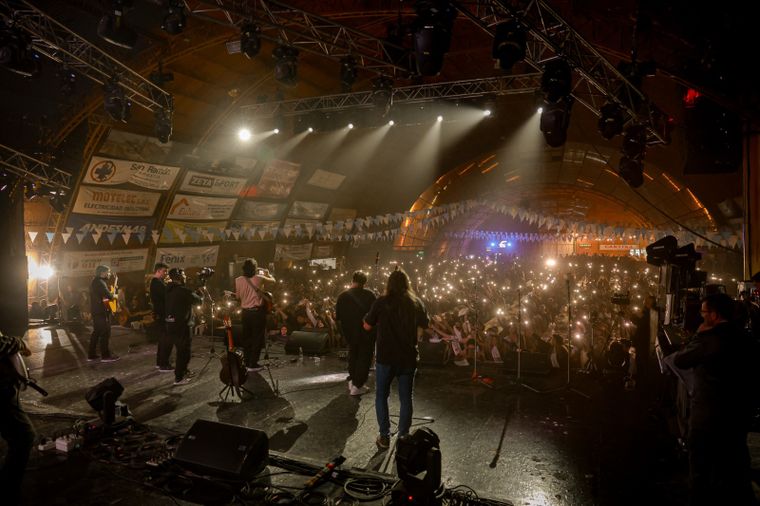 Del miércoles al sábado hay peña y baile en la Fiesta de la Ganadería. Del miércoles al sábado hay peña y baile en la Fiesta de la Ganadería.