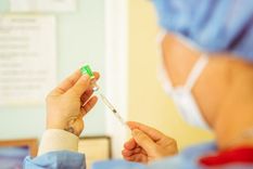 El Ministerio de Salud de la Nación y las áreas sanitarias de 22 provincias difundieron este sábado un documento conjunto en defensa del Calendario Nacional de Vacunación.