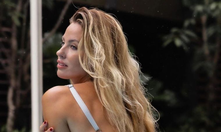 Rocío Guirao Díaz sorprendió con los precios de sus mallas La modelo lanzó su emprendimiento de trajes de baño Foto: @rocioguiraodiaz