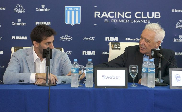 Víctor Blanco y Diego Milito. Foto: NA