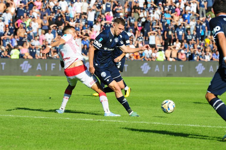 Independiente Rivadavia vs Argentinos Jrs  (11)