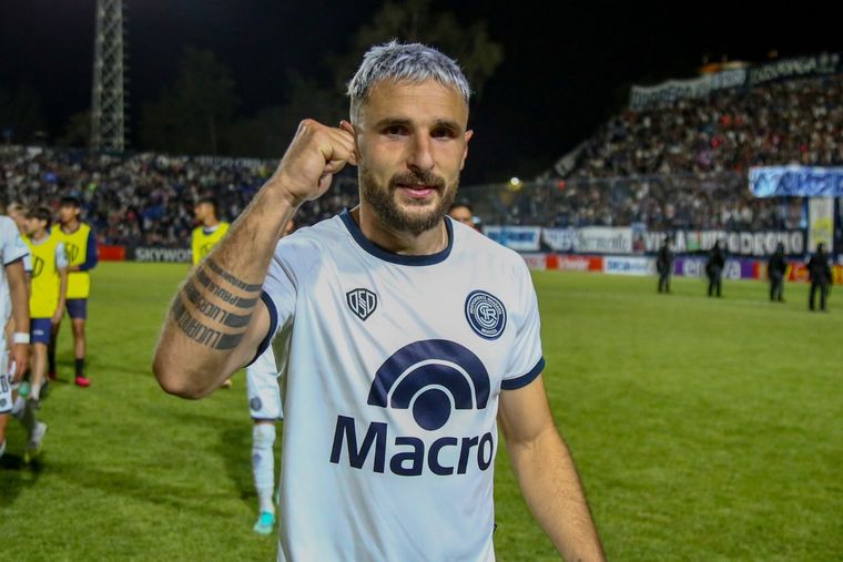 Juan Manuel Elordi disputó 35 partidos con el Azul del Parque y anotó 6 goles. Juan Manuel Elordi disputó 35 partidos con el Azul del Parque y anotó 6 goles.