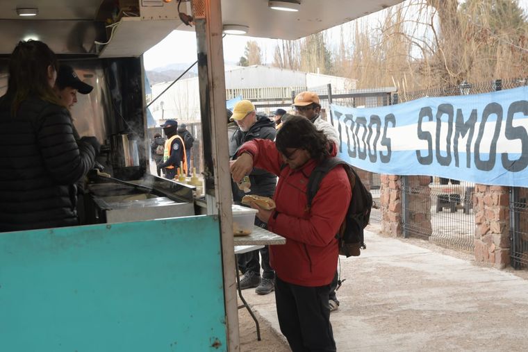 Los comercios abrieron con normalidad en Uspallata. Los comercios abrieron con normalidad en Uspallata.