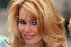 Claudia Schiffer se mantiene activa en el mundo de la moda. Foto: Archivo