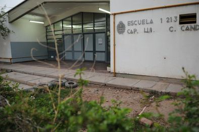 MDZol | La escuela Luis Candelaria del Algarrobal Sur de Las Heras, donde surgieron las graves estadísticas. Foto: Ivana Gonzalez / MDZ