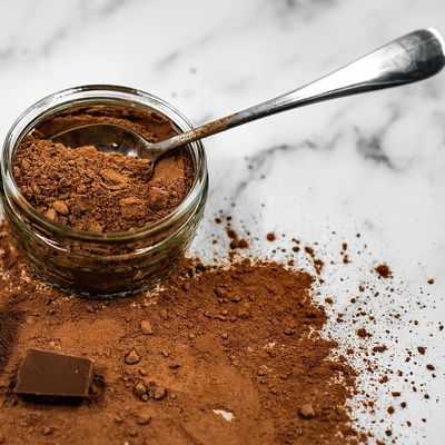 2 cucharadas de cacao amargo en polvo