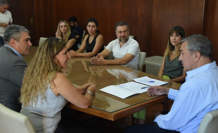 Acuerdo Medoza y AWS