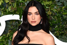 Dua Lipa apuesta por las modas y tendencias a la hora de elegir sus looks. Foto: Instagram @dualipa