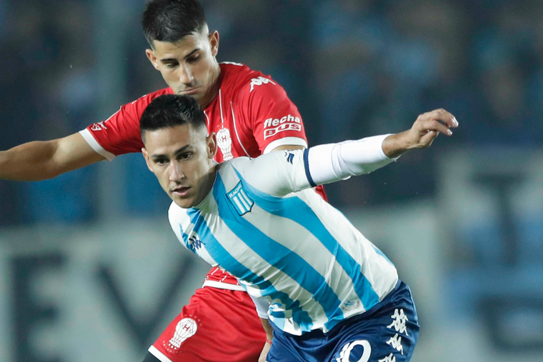 Racing vence a Huracán por 2-0