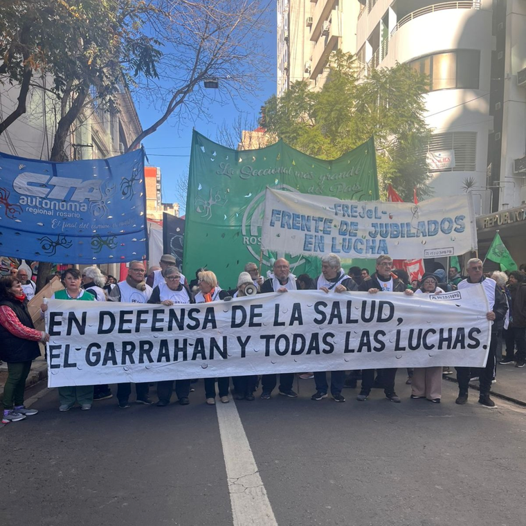Este jueves, personal de salud del Hospital Garrahan reclama por el aumento salarial