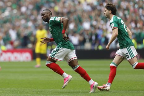 Histórico. Julián Quiñones, delantero de 29 años del Al-Qadsiah de Arabia Saudita, marcó el primer gol del Mundial 2026 para el seleccionado mexicano. Histórico. Julián Quiñones, delantero de 29 años del Al-Qadsiah de Arabia Saudita, marcó el primer gol del Mundial 2026 para el seleccionado mexicano.