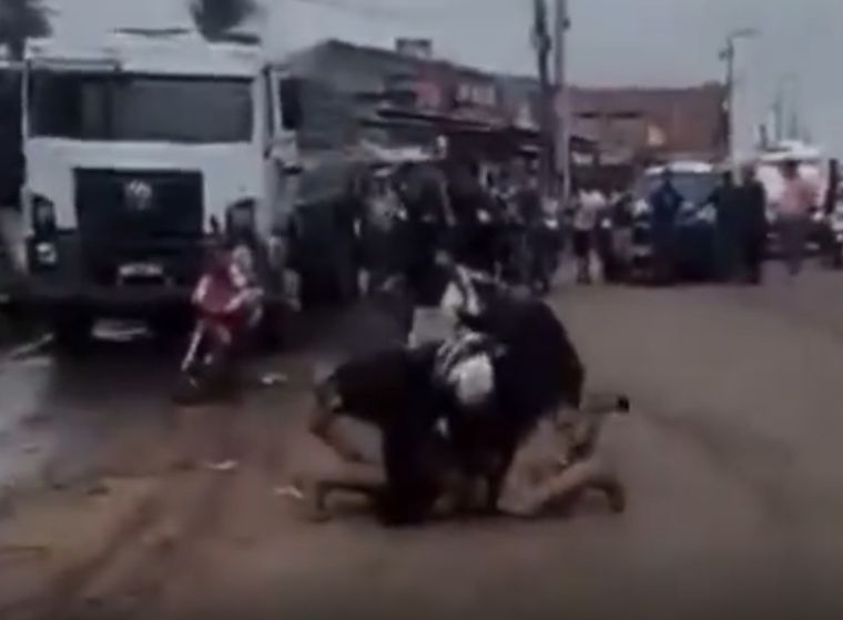 El crimen fue filmado por los testigos