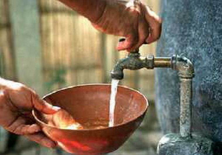 Con reservas. Hay agua potable disponible para Navidad. Foto: Web