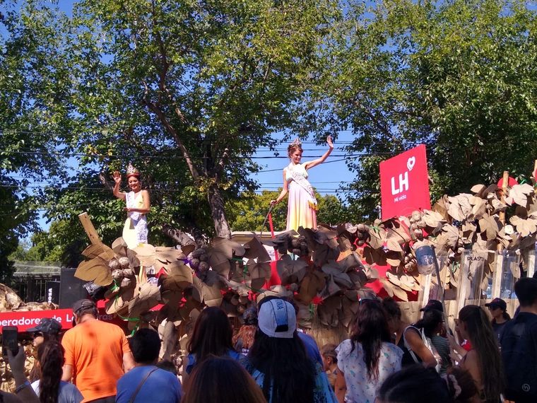 Festejos vendimiales Turistas de todas partes del mundo llegaron a Mendoza para disfrutar de la Vendimia